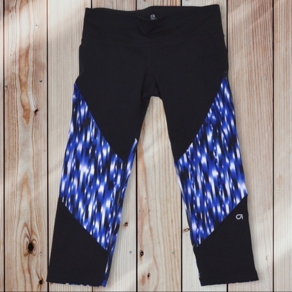 Gap Fit G Fast Capri Leggings, Bokeh Print, Size Small - Picture 1 of 6